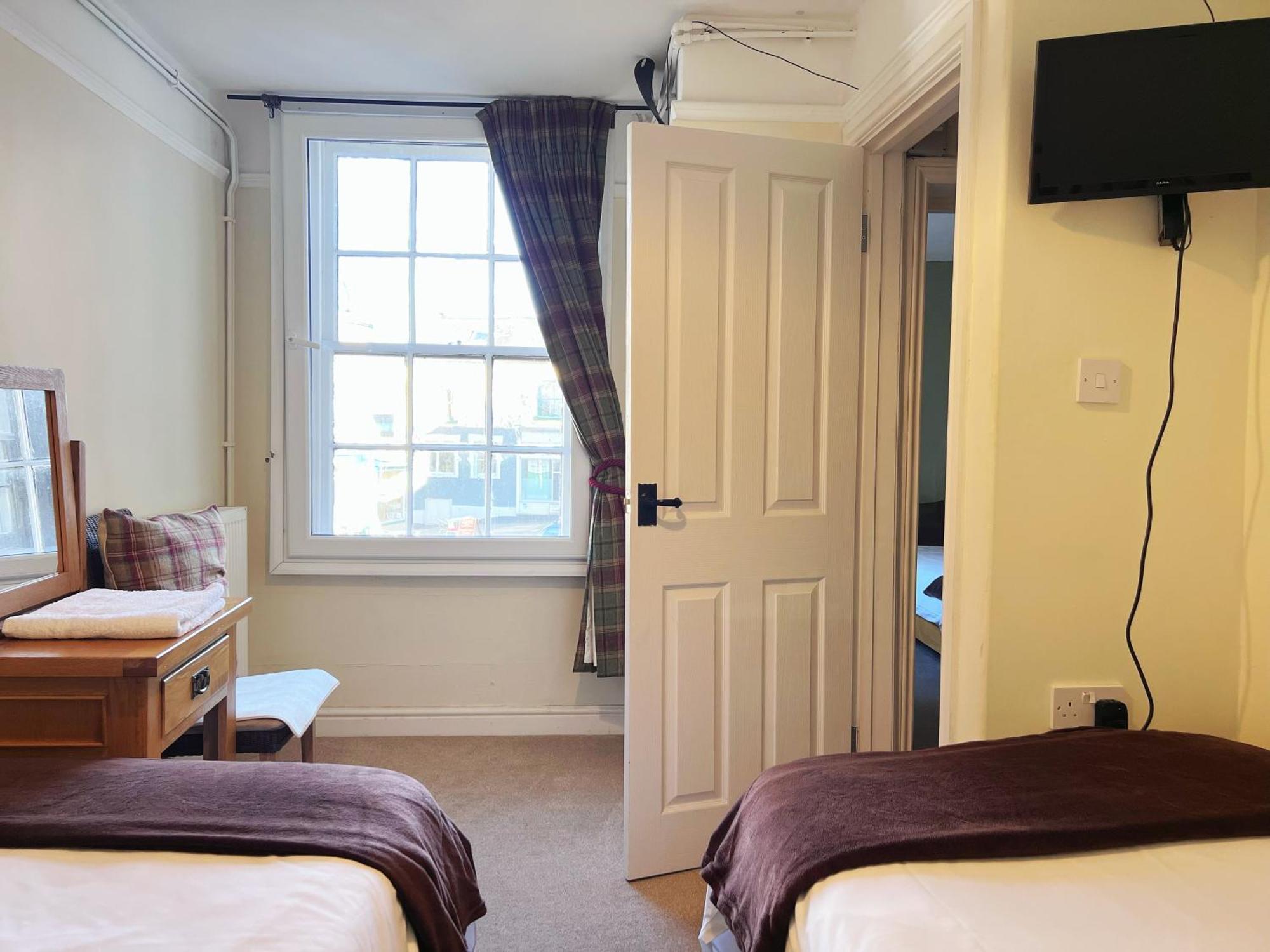 The Crown Hotel Corwen Eksteriør billede