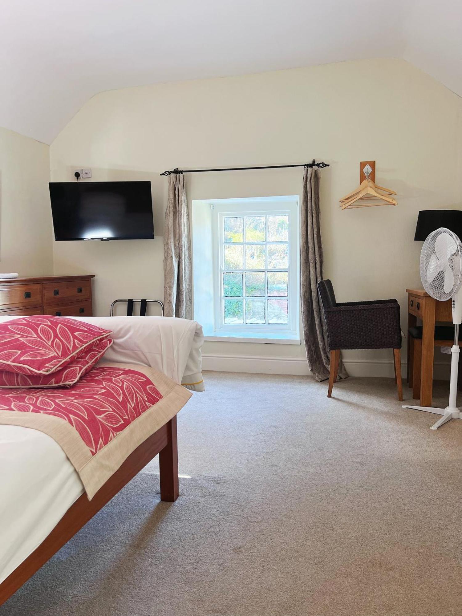 The Crown Hotel Corwen Eksteriør billede